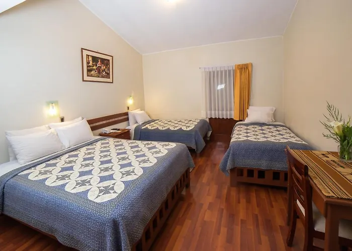 Hotel Antawasi 2*