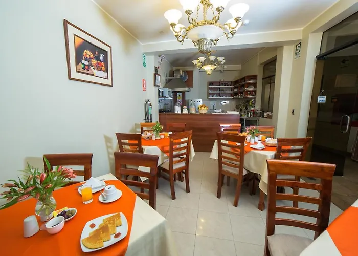 Hotel Antawasi 2*